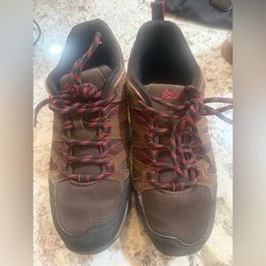 Men's Brown Athletic Denali Trail Shoes Size 8